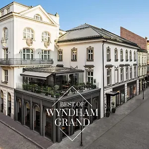 Wyndham Grand Old Town Szálloda